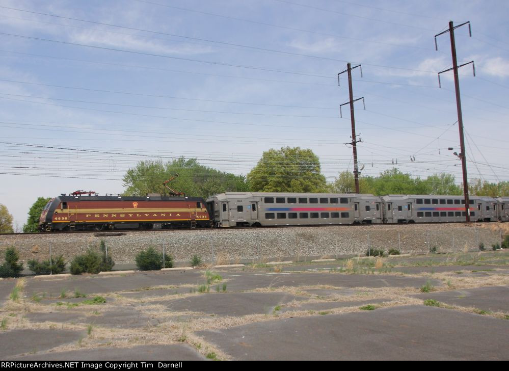 NJT 4636 heads to the yard.